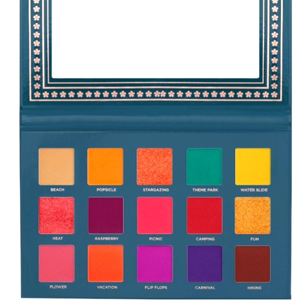 Ace Beaute Nostalgia Palette